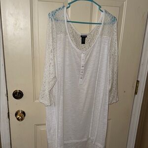 Torrid lace 3/4 sleeve top